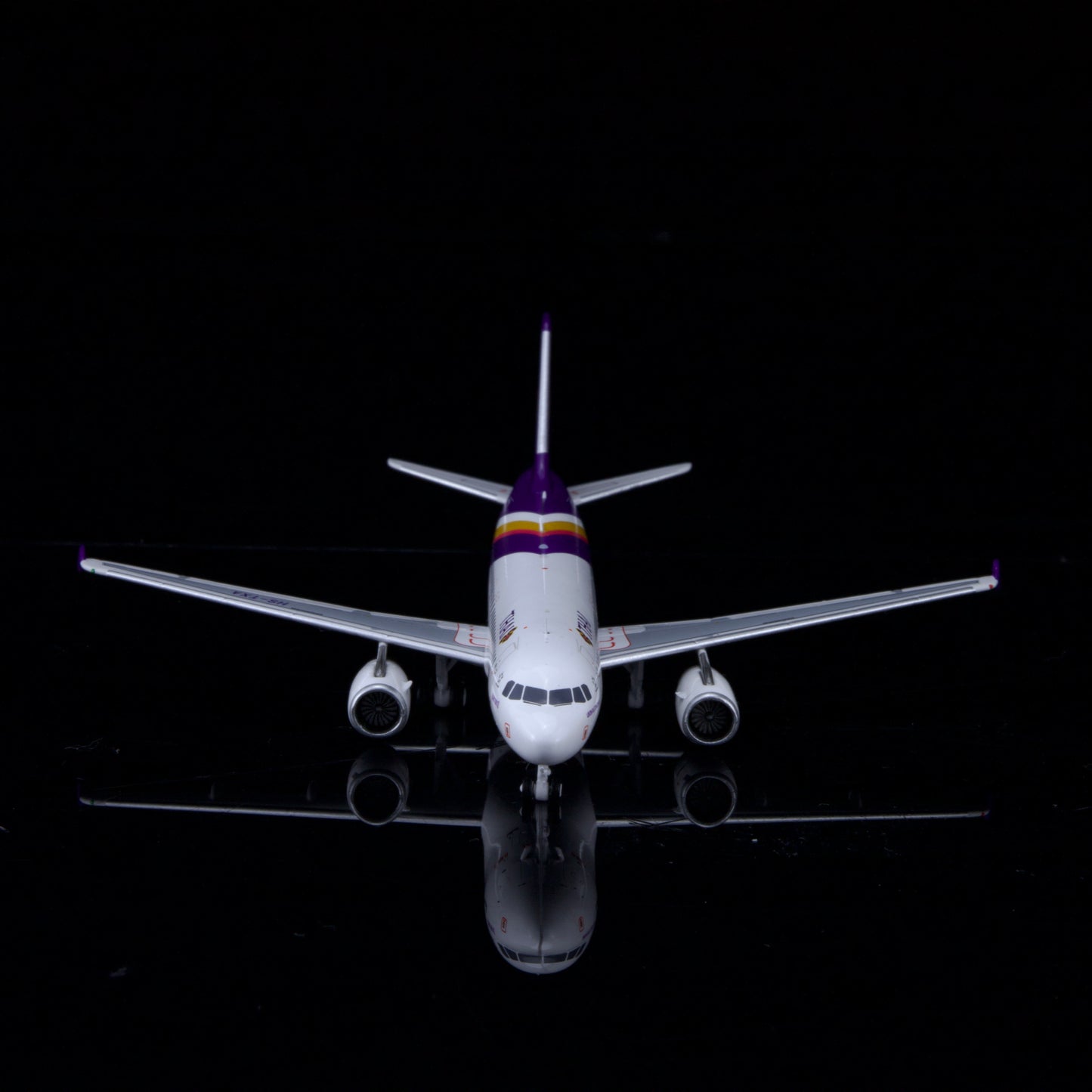 Kylin Model 1:400 Thai Airways Airbus A320 HS-TXA  DIECAST Model