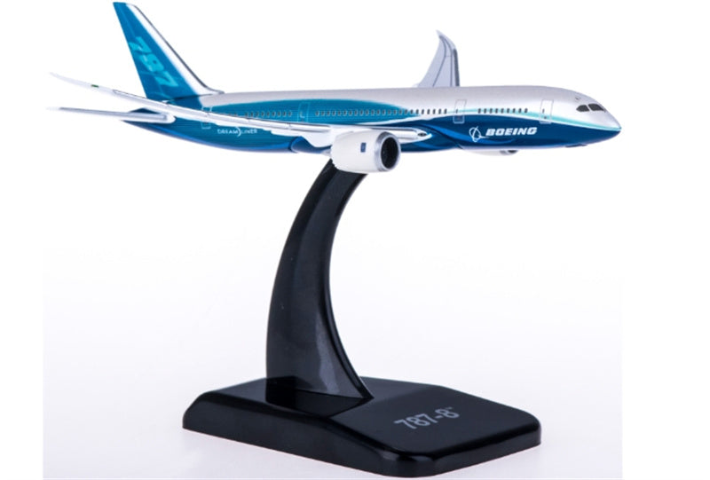 Hogan Boeing 787-8 Dreamliner in flight 1:500 Aircraft Pre-built  Airliner Model Display
