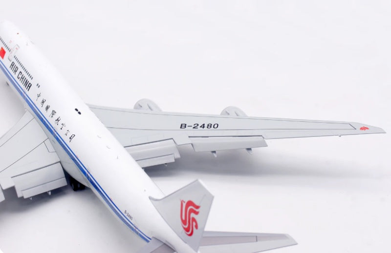 SQ Wings 1:200 Air China B747-8I B-2480 Flaps down DIECAST Model