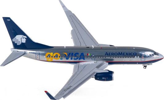 JC Wings Aeroméxico Boeing 737-700 N784XA Flaps Down 1:200 Diecast Model view 1
