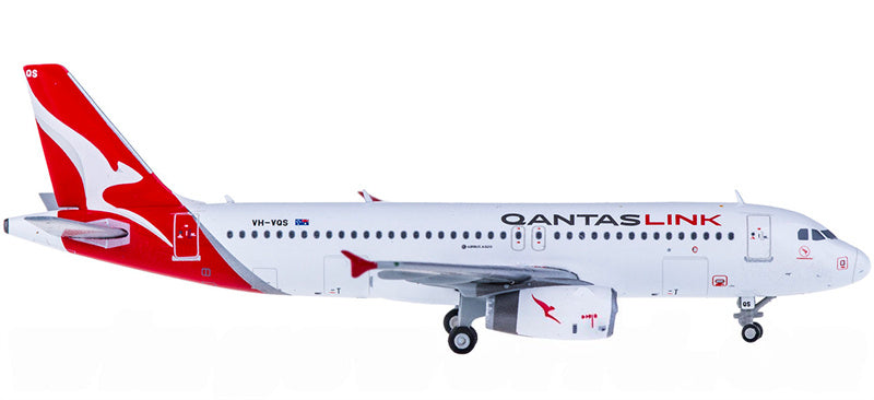 Geminijets Qantas Airbus A320 VH-VQS 1:400 Diecast Model view 2