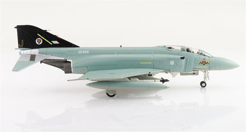 HOBBY MASTER  McDonnell Douglas F4J Phantom II ZE359 74 Sqn. RAF Wattishham 1:72 Aircraft Pre-built Model