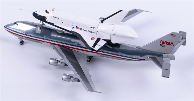 Patriot NASA Boeing 747-100 N905NA OV-101 1:400 Diecast Model view 2