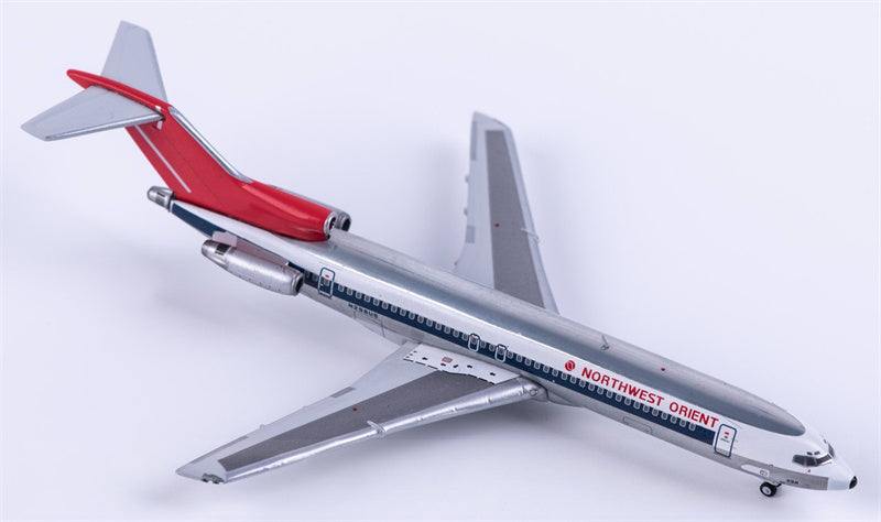 Geminijets Northwest Airlines Boeing 727-200 N298US 1:400 Diecast Model view 3