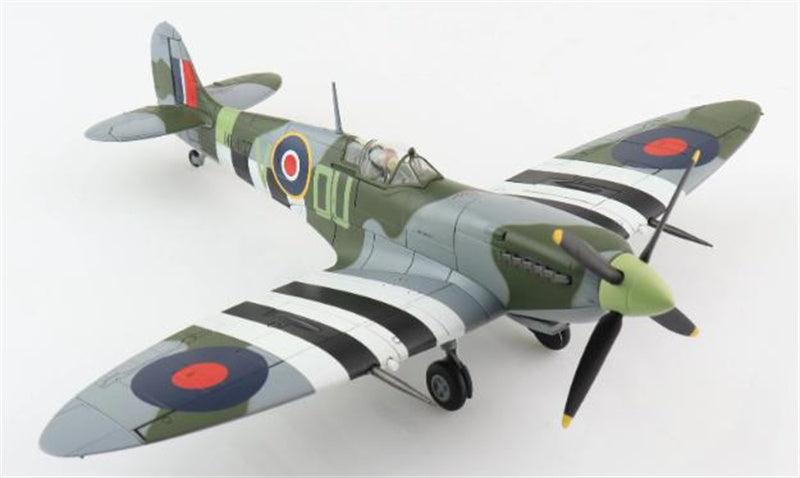 HOBBY MASTER Spitfire Mk.IXe ML407, flown by F/O Johnnie Houlton, 485 (NZ) Squadron, France, September 1944 1/48 Aircraft Pre-built Model