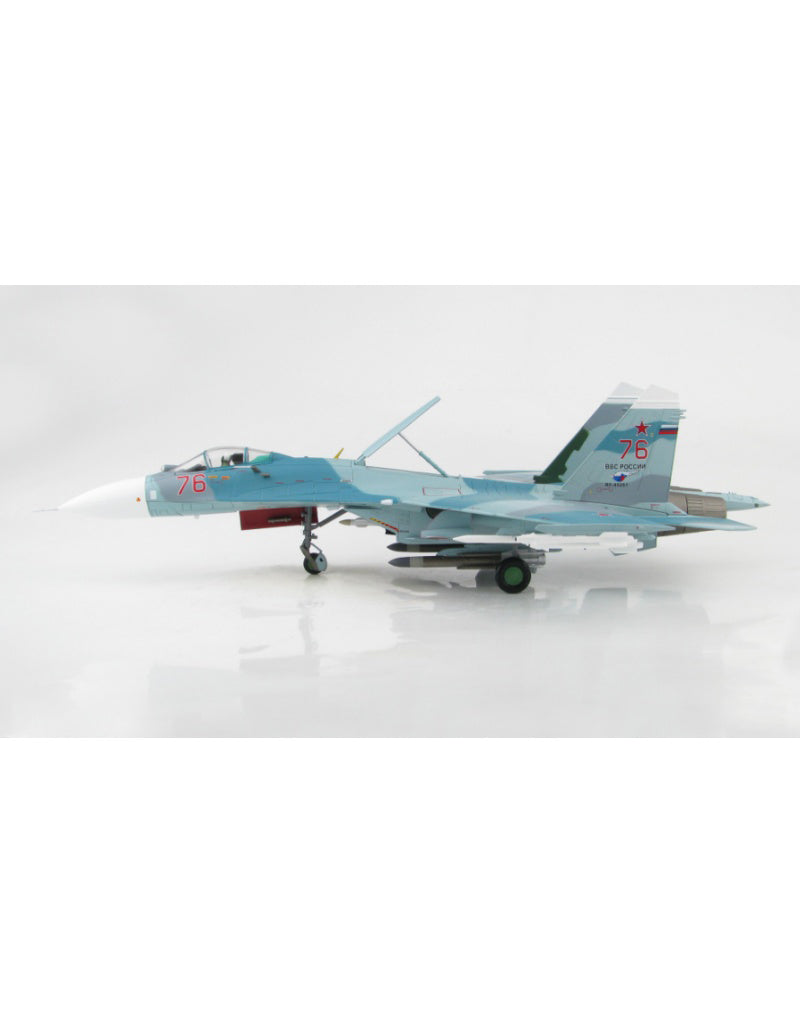 HOBBY MASTER Russian Air Force Su-27 Flanker B  1:72 Model 2016  Red 76 RF-95261