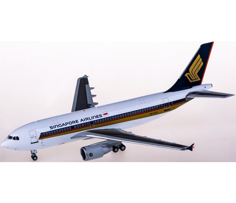 JC Wings Singapore Airlines Airbus A310-300 9V-STE 1:200 Aircraft Pre-built  Airliner Model Display