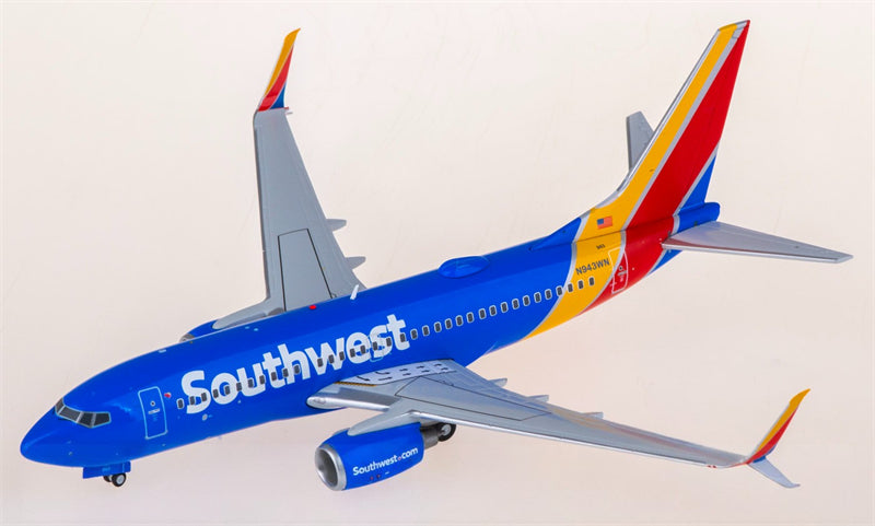 Geminijets Southwest Airlines Boeing 737-700S N943WN 1:200 Diecast Model view 1