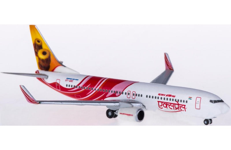 Hogan Air India Express Boeing 737-800 VT-AXG Limited Edition 1:500 Aircraft Pre-built  Airliner Model Display