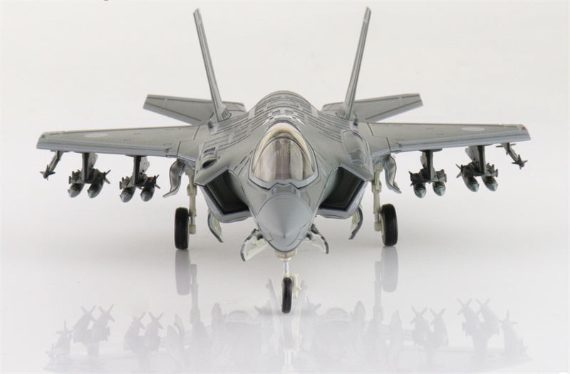 HOBBY MASTER F35A Lightning II 69-8702 302nd FS JASDF (w/painted RAM panels) 1:72 Aircraft Pre-built Model