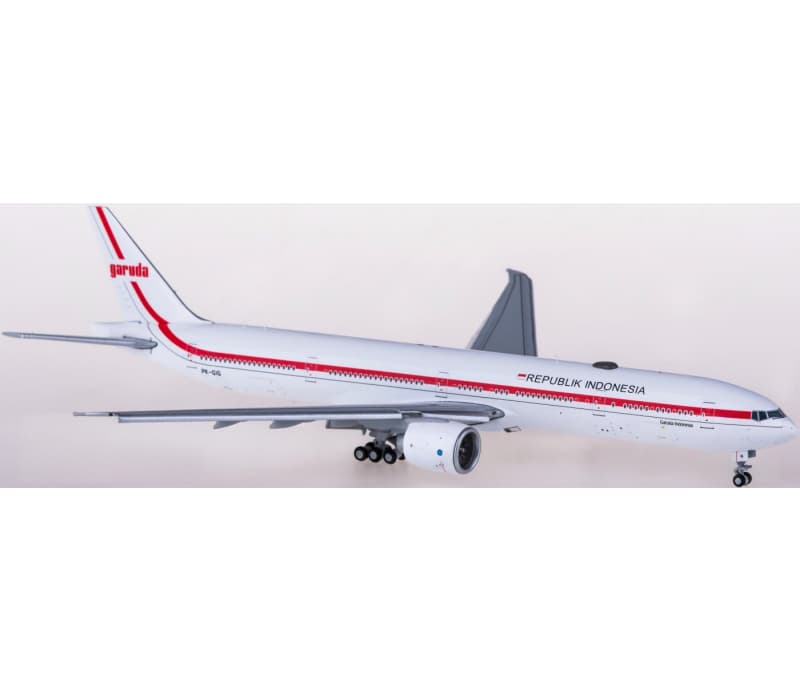 JC Wings Garuda Indonesia Boeing 777-300ER PK-GIG Flaps down 1:400 Aircraft Pre-built  Airliner Model Display