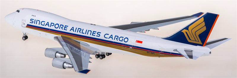 SQ Wings Singapore Airlines Boeing 747-400F 9V-SFI Freighter 1:200 Diecast Model view 3