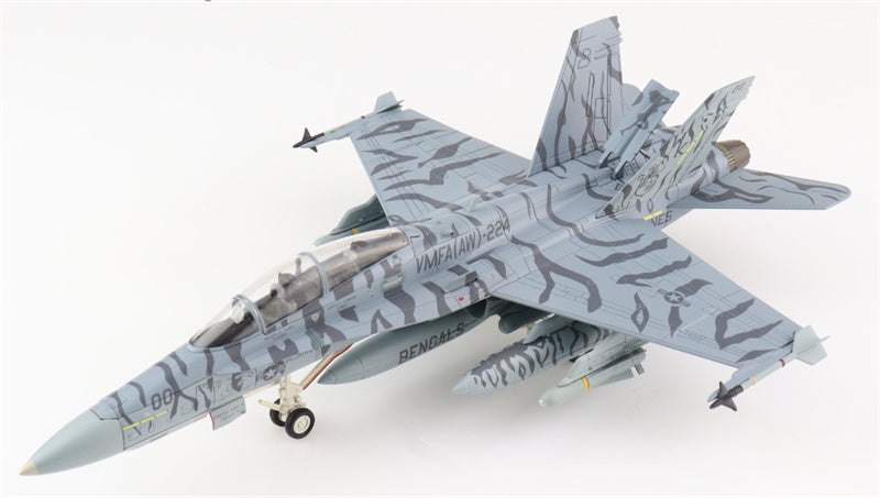 HOBBY MASTER F/A-18D ATARS 164886 VMFA(AW)-224 Bengals MCAS Iwakuni Japan 2009 1:72 Aircraft Pre-built Model