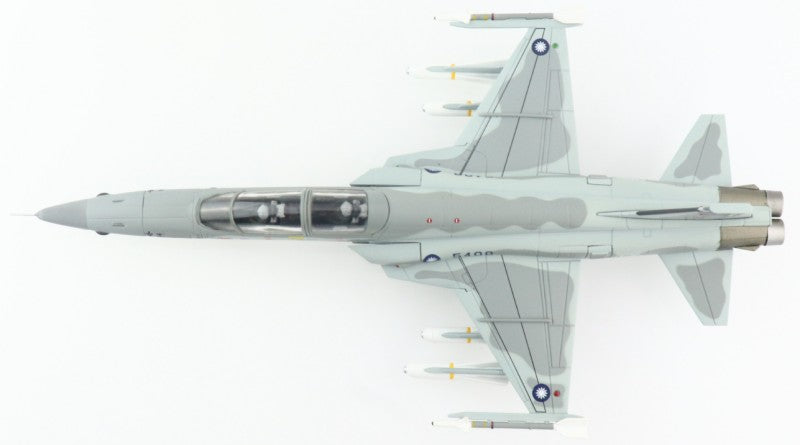 HOBBY MASTER ROCAF / Hualien AB F-5F 401st TFW 12th TRS 1:72 Model 2005   5408