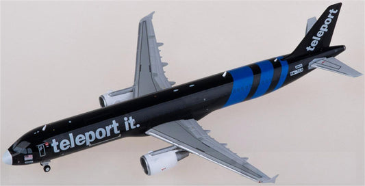 JC Wings AirAsia Airbus A321P2F 9M-TLA teleport it 1:400 Diecast Model view 1