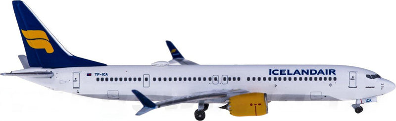 AeroClassics Icelandair Boeing 737 MAX 9 TF-ICA 1:400 Diecast Model view 1
