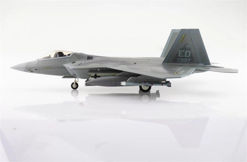 HOBBY MASTER F-22 Raptor 91-4007 412 TW Edwards AFB 1:72 Airplane Pre-built Model