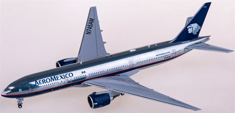 JC Wings Aeromexico Boeing 777-200ER N745AM 1:400 Diecast Model view 4