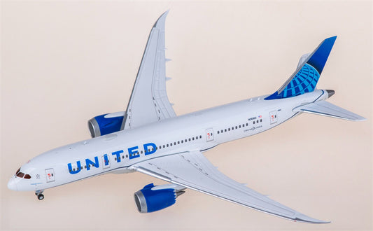 Geminijets United Airlines for Boeing 787-8 N26902 1:400 Airplane Pre-built  Airliner Model Display