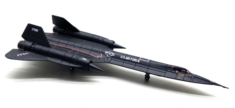 FLOZ US Air Force Lockheed SR-71 Blackbird Reconnaissance Aircraft 1:144 Aircraft Pre-built Model