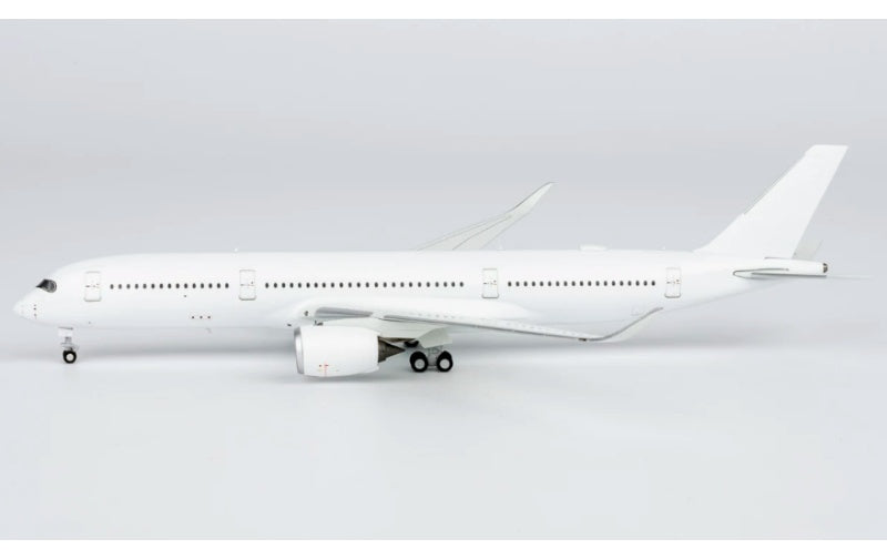 NG Models 1:400 A350-900 DIECAST Model