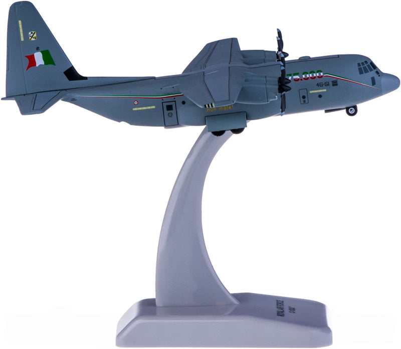 Hogan F.F.AA for Lockheed C-130J for Super Hercules 46-51 1:200 Airplane Pre-built  Airliner Model Display