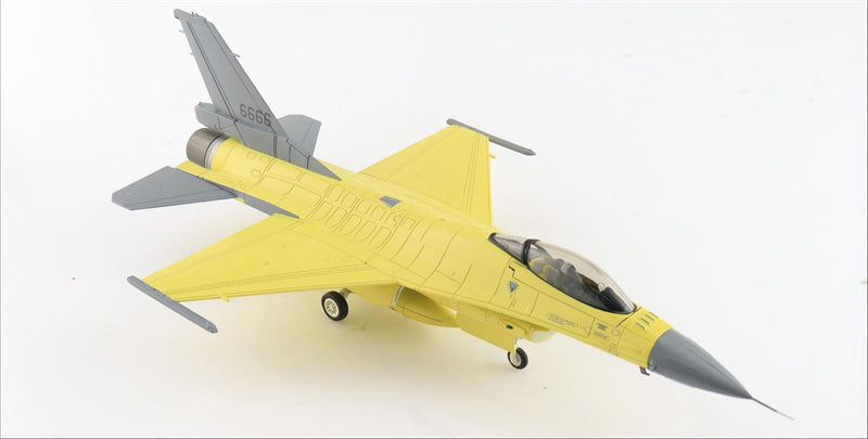 HOBBY MASTER ROCAF F-16V 17 SQN 1:72 Model 2023 Limited Edition Yellow Viper 6666