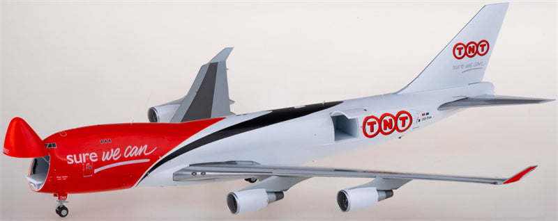 JC Wings TNT Boeing 747-400F OO-THA Interactive Series 1:200 Diecast Model view 2