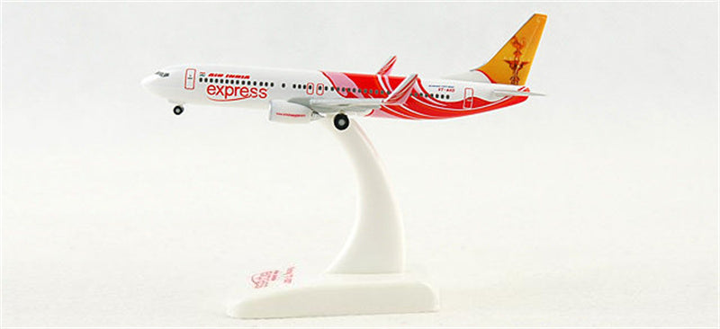 Hogan Air India Express Boeing 737-800 VT-AXD Limited Edition 1:500 ABS Model view 2
