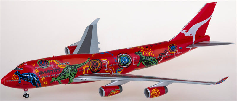 JC Wings Qantas Boeing 747-400 VH-OJB 1:200 Diecast Model view 3
