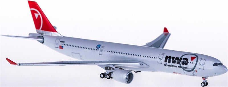 AeroClassics Northwest Airlines Airbus A330-300 N808NW 1:400 Diecast Model view 2