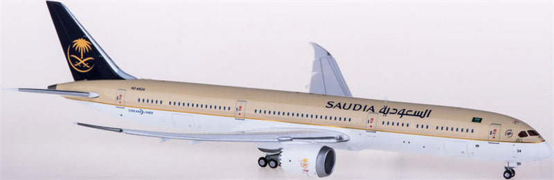 JC Wings Saudia Boeing 787-10 HZ-AR24 Flaps Down 1:400 Diecast Model view 3