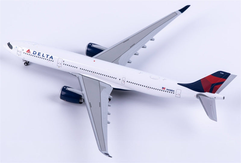 Geminijets Delta Air Lines Airbus A330-900neo N408DX 1:400 Diecast Model view 4