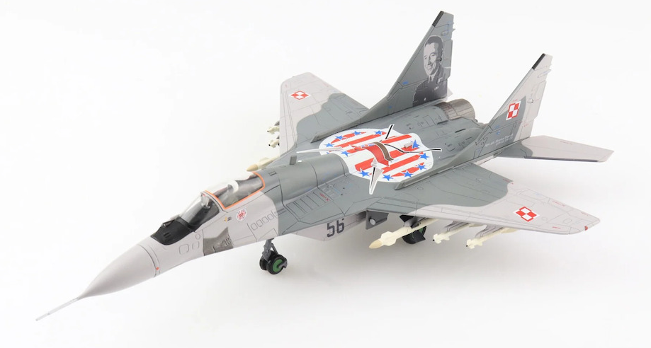 HOBBY MASTER Polish Air Force / Minsk Mazowiecki AB MIG-29 1 ELT 1:72 Model 2016  Wing Cdr. Marian Pisarek 56