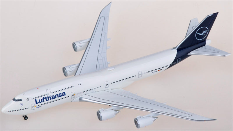 Herpa Lufthansa Boeing 747-8 D-ABYC 1:500 Diecast Model view 2