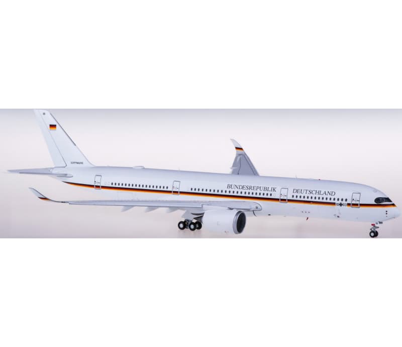 JC Wings Luftwaffe Airbus A350-900ACJ 10+03 Flaps down 1:200 Aircraft Pre-built  Airliner Model Display