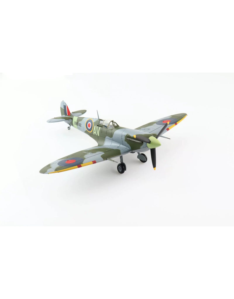 HOBBY MASTER RAF Exeter (Czechoslovak)Wing SpitfireMK. Vb Wing Cdr Alois Vasatko 1:48 Model 1942   BM592