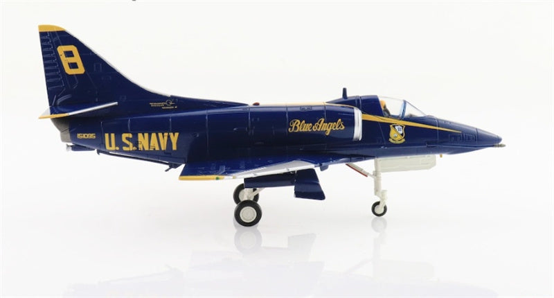 Hobby Master A-4F No. 8 airplane US Navy Tokushima Aibase 2008 Dr Nakanishi 1:72 Airplane Pre-built Model