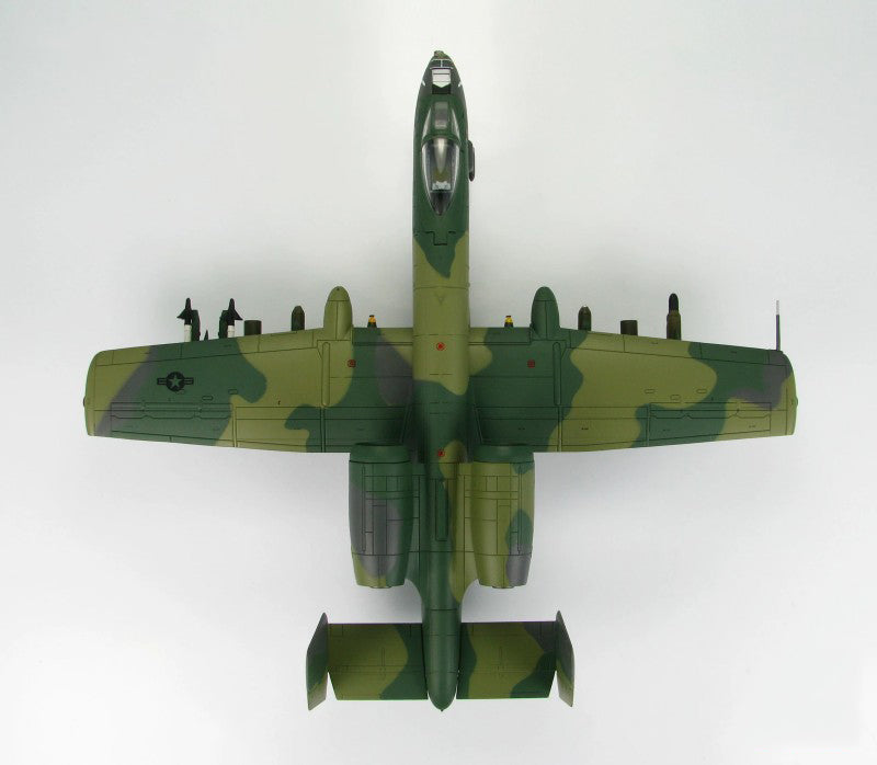 HOBBYMASTER AFRES / Barksdale AFB A-10a 47th TFS 1:72 Model   Fang Livery BD / 79-143