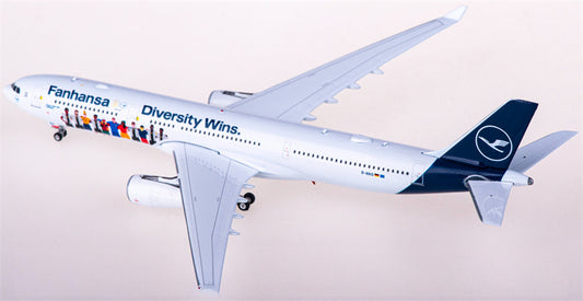 Phoenix Lufthansa Airbus A330-300 D-AIKQ 1:400 Diecast Model view 1