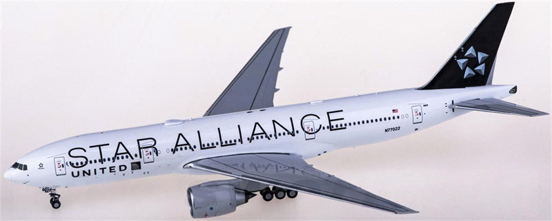 NG Models United Airlines Boeing 777-200ER N77022 1:400 Diecast Model view 2