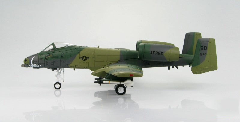 HOBBYMASTER AFRES / Barksdale AFB A-10a 47th TFS 1:72 Model   Fang Livery BD / 79-143