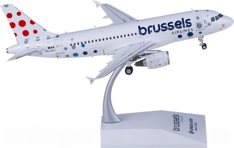 JC Wings Brussels Airlines Airbus A319 OO-SSX 1:200 Diecast Model view 2
