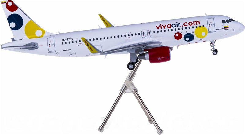 Geminijets Viva Air Airbus A320 HK-5286 1:200 Diecast Model view 4
