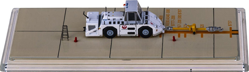 JC Wings Airport Accessories JAL WT250E Pushback Tug 1:200 Accessory Model view 1