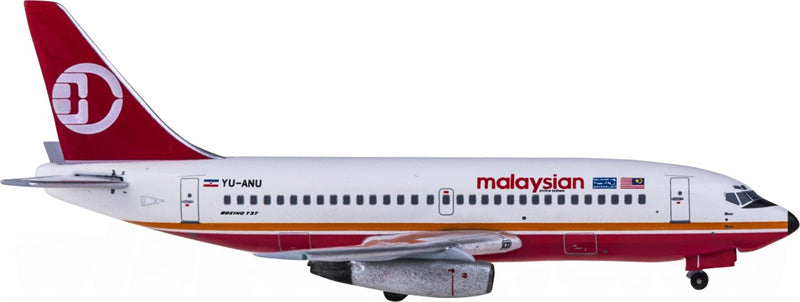 AeroClassics Malaysia Airlines Boeing 737-200 YU-ANU 1:400 Diecast Model view 2