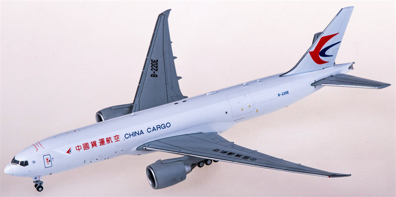 JC Wings China Cargo Airlines Boeing 777-200LRF B-220E 1:400 Diecast Model view 4