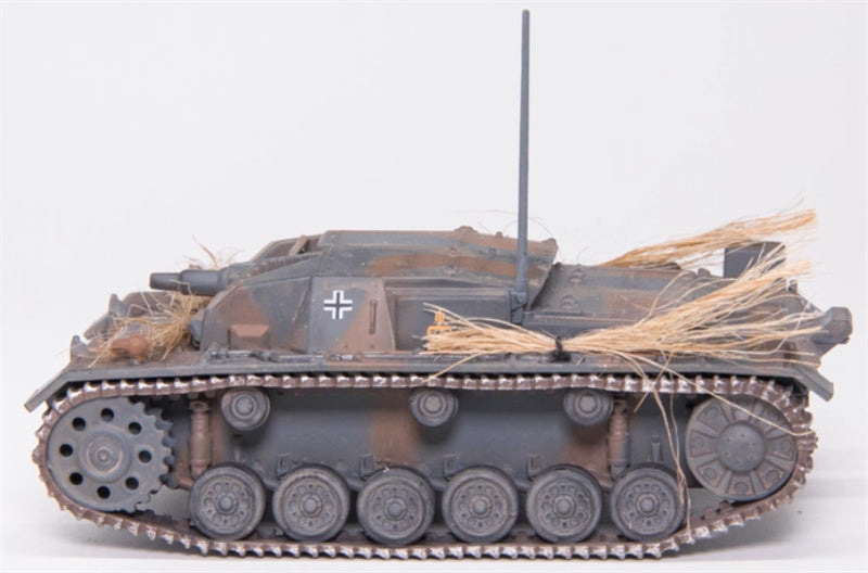 Dragon StuG.III Ausf.A w/Straw Grass 1:72 Tank Pre-built Model