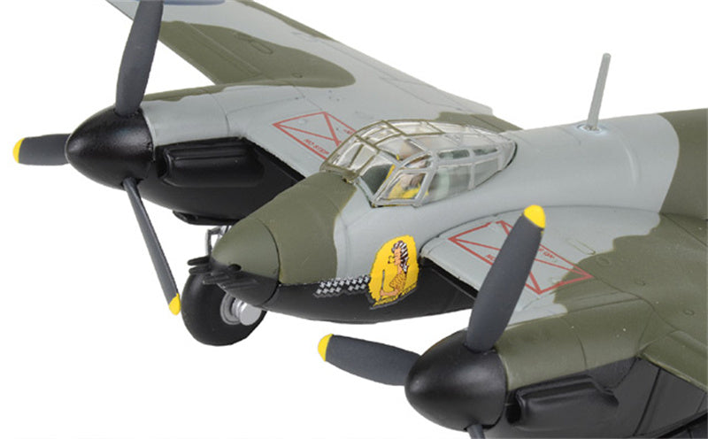 CORGI de Havilland Mosquito FB.Mk VI RCAF No.418 Sqn, HJ719 Moonbeam McSwine, James Forrest 'Lou' Lima, England, Januar 1944 Limited Edition 1/72 Aircraft Pre-built Model
