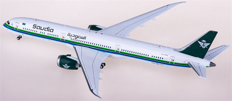 JC Wings Saudia Boeing 787-10 HZ-AR32 1:400 Diecast Model view 3